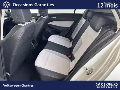 Photo 14 Volkswagen Golf  1.5 eTSI EVO2 150 DSG7