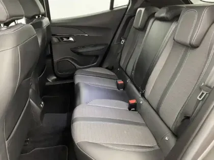 Photo 14 Peugeot 2008  PureTech 100 S&S BVM6