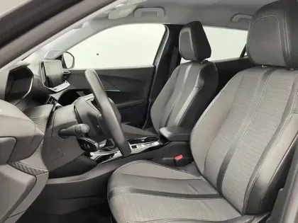 Photo 13 Peugeot 2008  PureTech 100 S&S BVM6