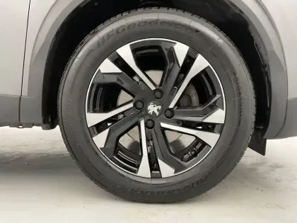 Photo 17 Peugeot 2008  PureTech 100 S&S BVM6