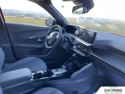 Photo 44 Peugeot 2008  Hybrid 145 e-DCS6