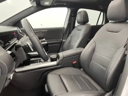 Photo 14 Mercedes GLA  250 e 8G-DCT