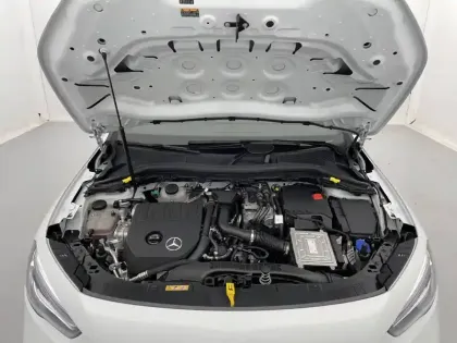 Photo 19 Mercedes GLA  250 e 8G-DCT