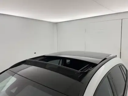 Photo 33 Mercedes GLA  250 e 8G-DCT