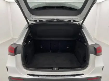 Photo 13 Mercedes GLA  250 e 8G-DCT