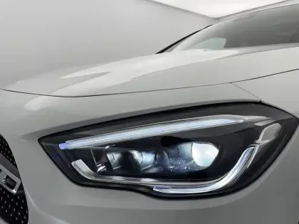 Photo 26 Mercedes GLA  250 e 8G-DCT