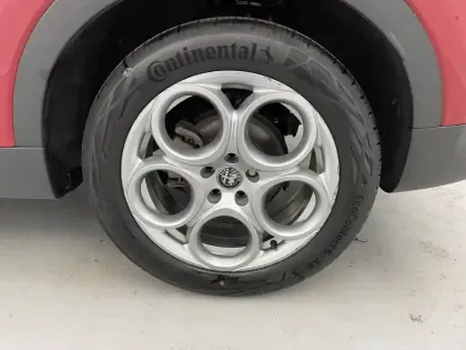 Photo 15 Alfa Romeo Tonale  1.5 Hybrid 130 ch TCT7