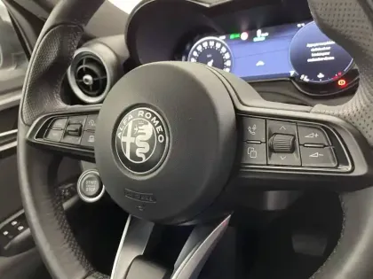 Photo 28 Alfa Romeo Tonale  1.5 Hybrid 130 ch TCT7