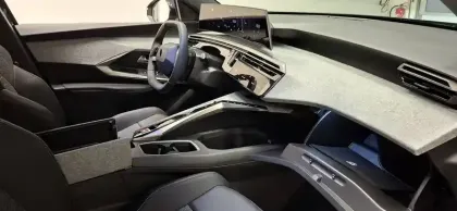 Photo 16 Peugeot 3008  Hybrid 145 e-DCS6