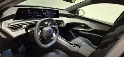 Photo 13 Peugeot 3008  Hybrid 145 e-DCS6