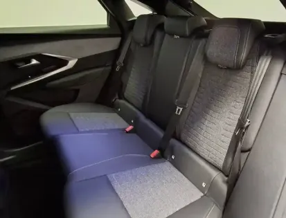 Photo 2 Peugeot 3008  Hybrid 145 e-DCS6