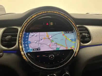 Photo 19 Mini Mini Cabriolet John Cooper Works 231 ch BVA8