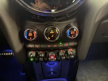 Photo 27 Mini Mini Cabriolet John Cooper Works 231 ch BVA8