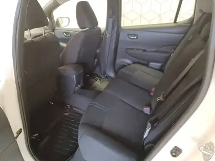 Photo 15 Nissan Leaf  Electrique 62kWh