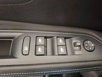 Photo 33 Peugeot 5008  BlueHDi 130ch S&S EAT8