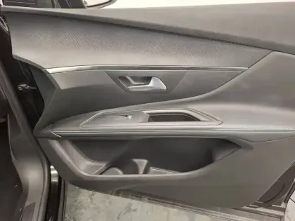 Photo 13 Peugeot 5008  BlueHDi 130ch S&S EAT8