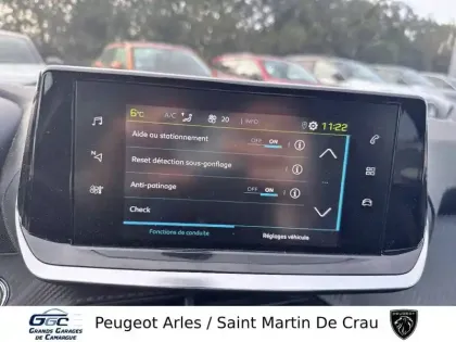 Photo 12 Peugeot 208  Electrique 50 kWh 136ch