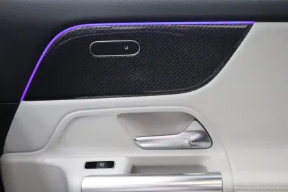 Photo 38 Mercedes GLA  200 d 8G-DCT