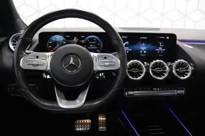 Photo 50 Mercedes GLA  200 d 8G-DCT