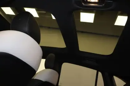 Photo 24 Mercedes GLA  200 d 8G-DCT