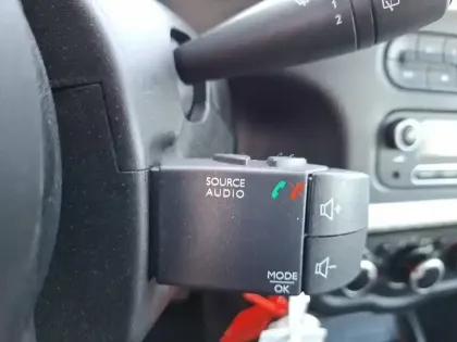 Photo 34 Renault Twingo  III TCe 95