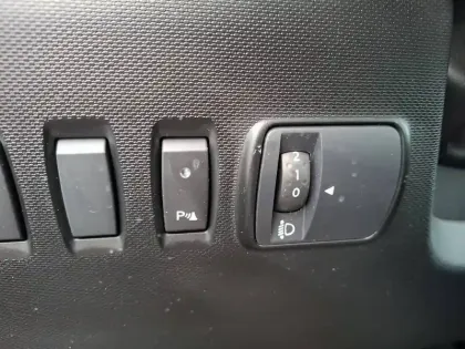 Photo 38 Renault Twingo  III TCe 95