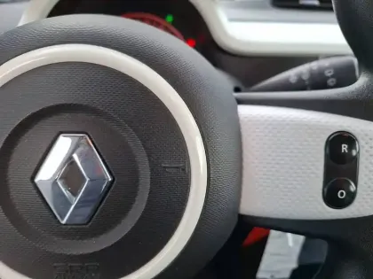 Photo 33 Renault Twingo  III TCe 95