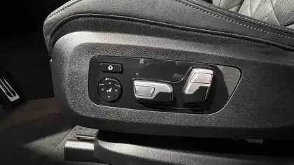 Photo 107 BMW X6  xDrive30d 298 ch BVA8