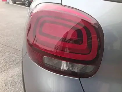 Photo 16 Citroën C3  BlueHDi 100 S&S BVM6