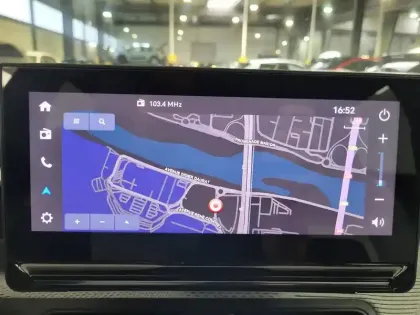 Photo 21 Citroën C3  Turbo 100 ch BVM6