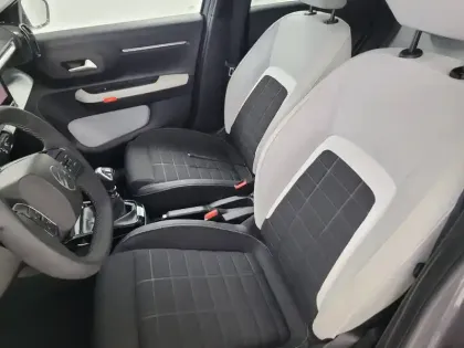 Photo 6 Citroën C3  Turbo 100 ch BVM6