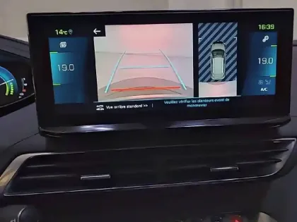 Photo 39 Peugeot 3008  Hybrid 225 e-EAT8