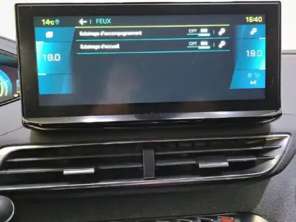 Photo 42 Peugeot 3008  Hybrid 225 e-EAT8