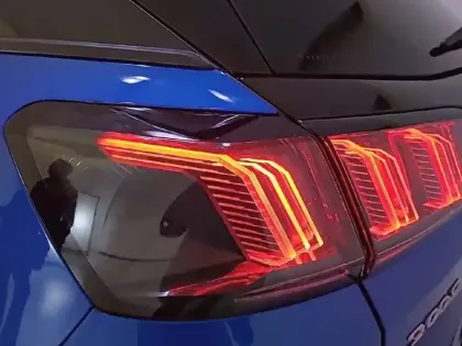 Photo 36 Peugeot 3008  Hybrid 225 e-EAT8