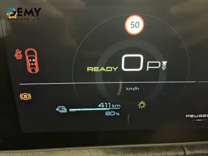 Photo 11 Peugeot 3008  Electrique 325 ch 4x4 73 kWh