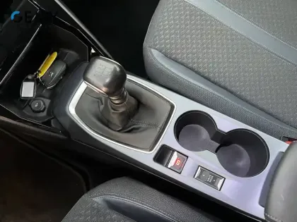 Photo 18 Peugeot 2008  BlueHDi 100 S&S BVM6