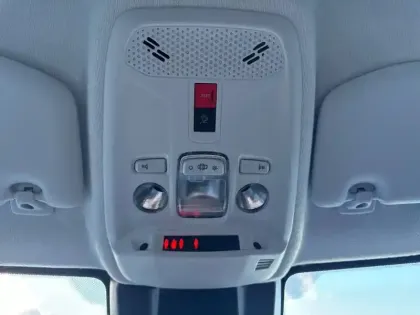 Photo 38 Peugeot 208  Hybrid 110 e-DCS6