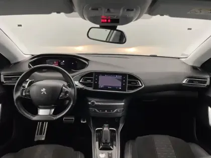 Photo 53 Peugeot 308  SW PureTech 130ch S&S EAT8