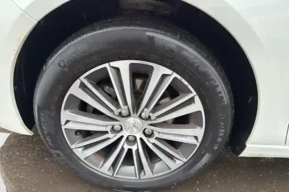 Photo 12 Peugeot 308  SW PureTech 130ch S&S EAT8