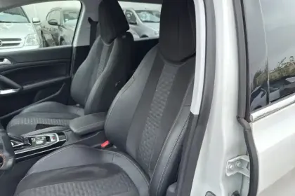 Photo 9 Peugeot 308  SW PureTech 130ch S&S EAT8