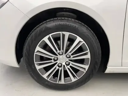 Photo 40 Peugeot 308  SW PureTech 130ch S&S EAT8