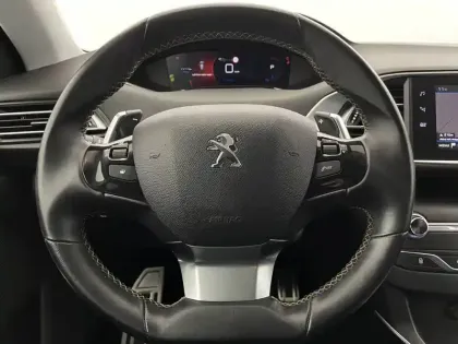 Photo 46 Peugeot 308  SW PureTech 130ch S&S EAT8