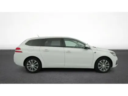 Photo 33 Peugeot 308  SW PureTech 130ch S&S EAT8