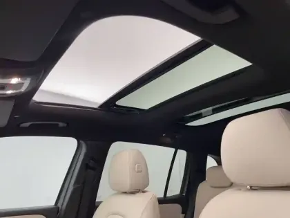 Photo 34 Mercedes GLB  200 d 8G-DCT