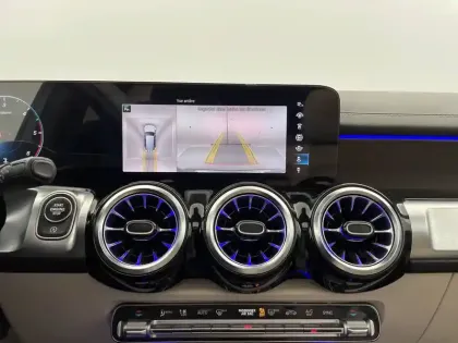 Photo 31 Mercedes GLB  200 d 8G-DCT