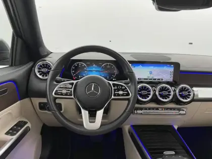 Photo 21 Mercedes GLB  200 d 8G-DCT