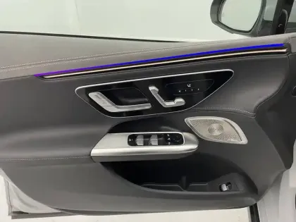 Photo 30 Mercedes EQE  300