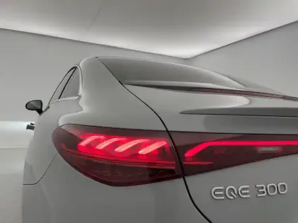 Photo 26 Mercedes EQE  300