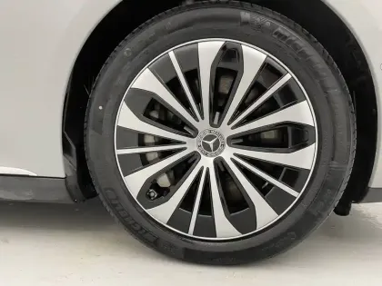 Photo 17 Mercedes EQE  300