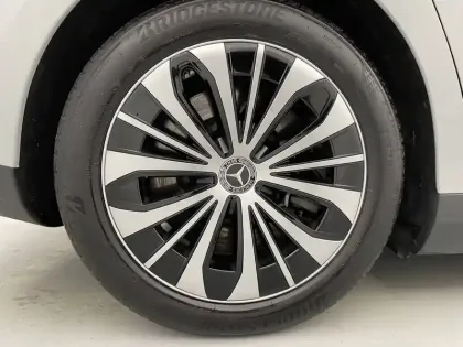 Photo 12 Mercedes EQE  300